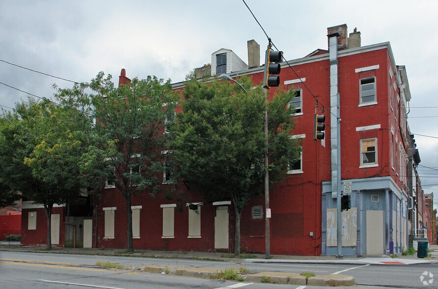 More Photos Of 2022-2024 Freeman Ave, Cincinnati Apartments For Lease