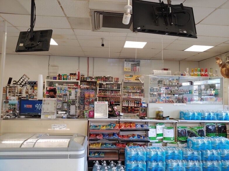 More Photos Of 1408 E Rancier Ave, Killeen Convenience Store For Sale