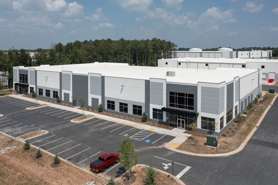 More Photos Of 7776 Jonesboro Rd, Jonesboro Unknown For Lease