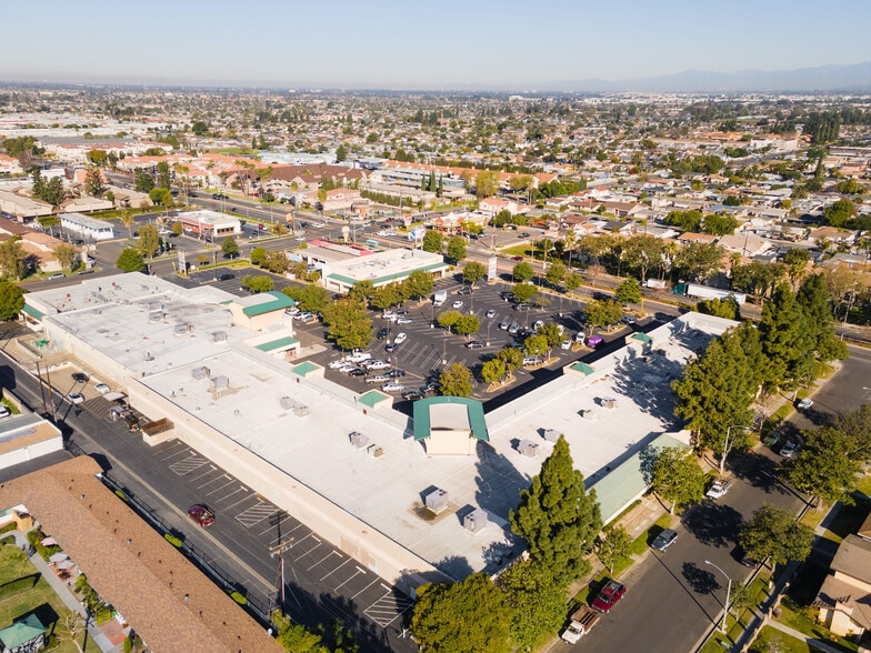 More Photos Of 3150-3170 W Lincoln Ave, Anaheim Unknown For Lease