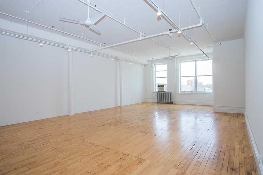 More Photos Of 1932 S Halsted St, Chicago Loft Creative Space For Lease