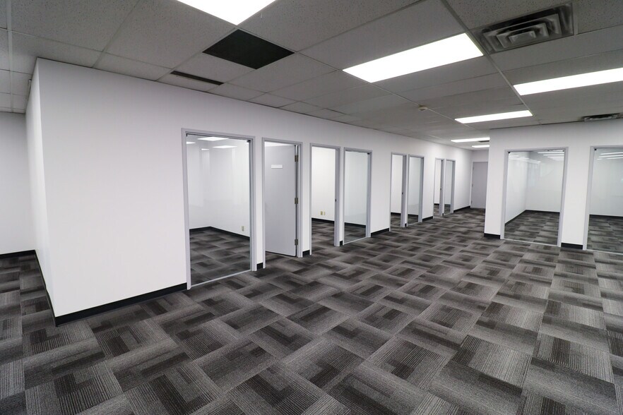 More Photos Of 1530 27th Ave NE, Calgary Light Distribution For Lease