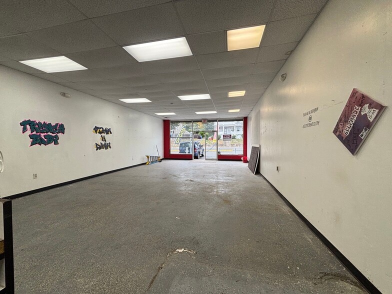 Primary Photo Of 842 W Main St, New Britain Freestanding For Lease