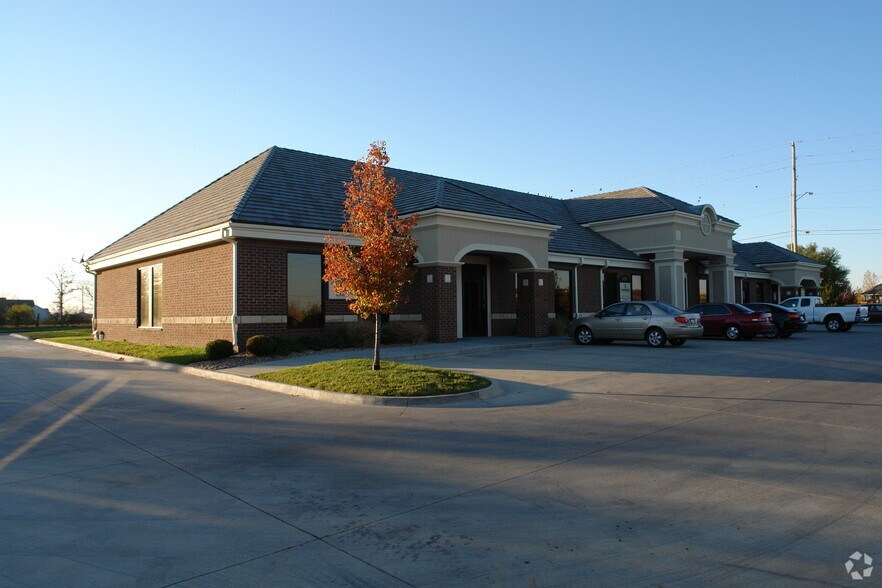 More Photos Of 10333 E 21ST St N, Wichita Loft Creative Space For Lease