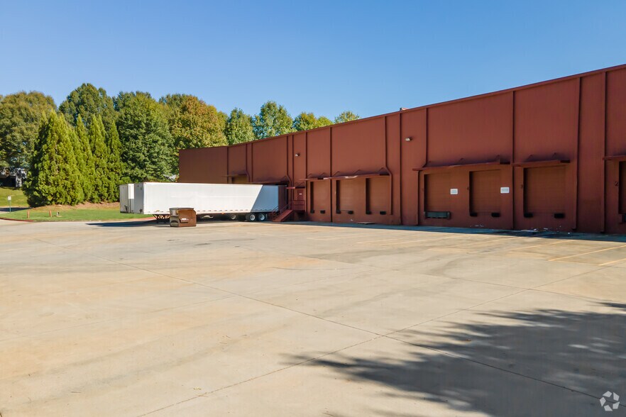 More Photos Of 1100 Cobb Place Blvd NW, Kennesaw Warehouse For Lease