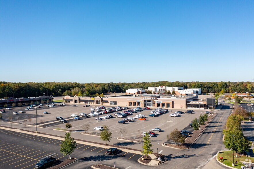 More Photos Of 44547-44911 Mound Rd, Sterling Heights Unknown For Lease