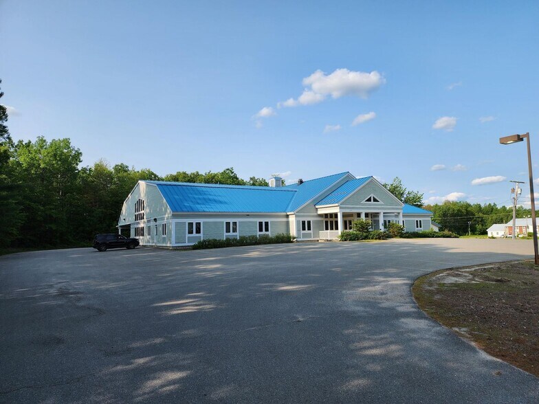 More Photos Of 899 Central St, Millinocket Medical For Sale