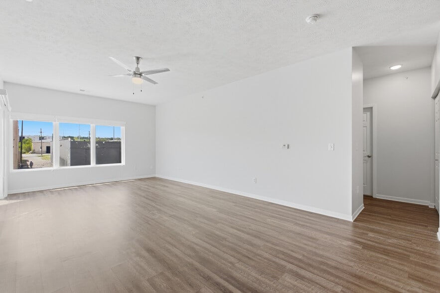 More Photos Of 1015 N 16th St, Omaha Apartments For Sale
