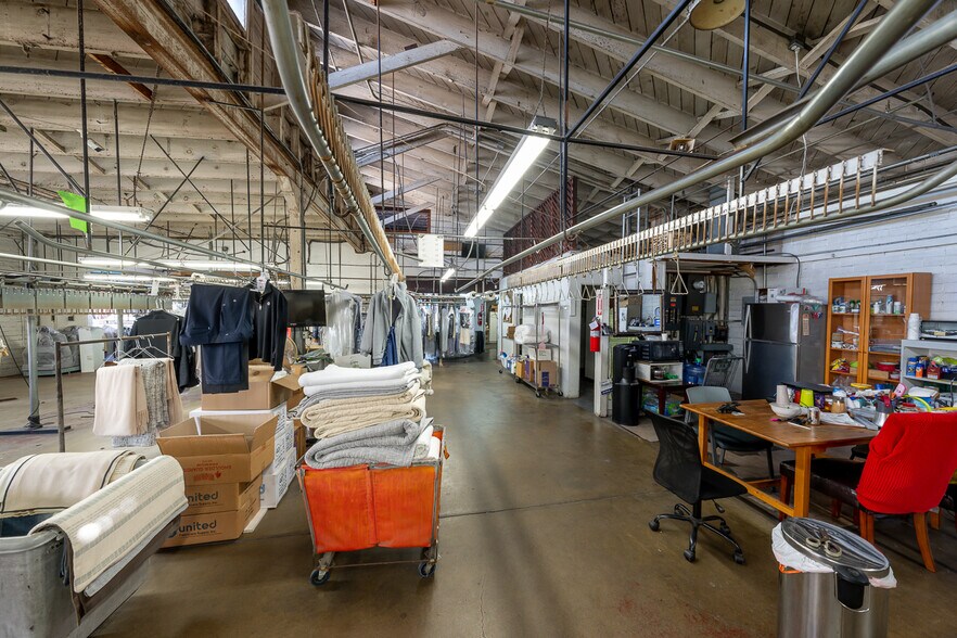 More Photos Of 46-48 Broadway, Chula Vista Freestanding For Sale