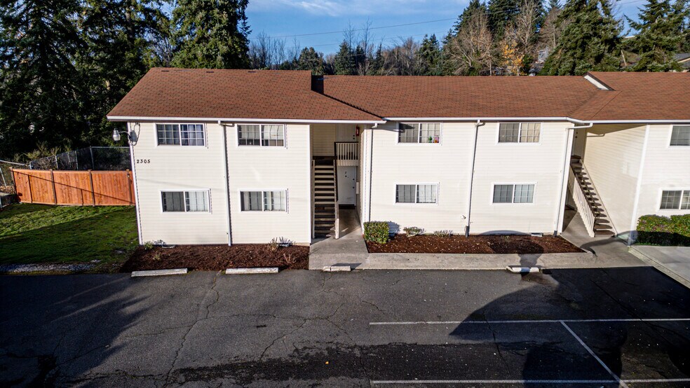 More Photos Of 2305 S 74th St, Tacoma Apartments For Sale