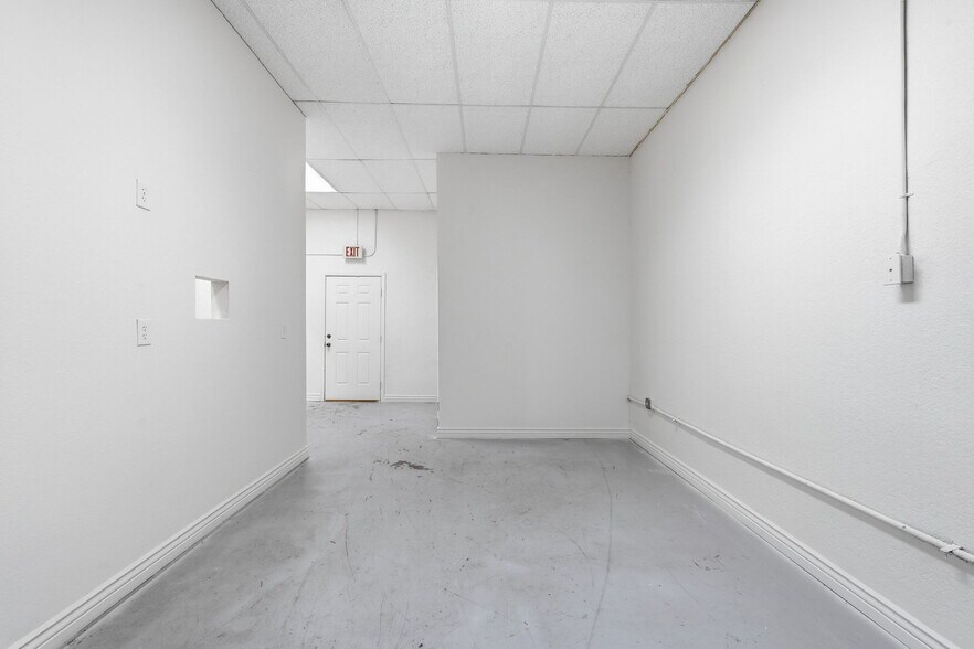 More Photos Of 236 W Coolidge Ave, Coolidge Storefront Retail Residential For Sale