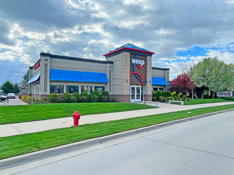 More Photos Of 3383 Decker Lake Dr, Salt Lake City General Retail For Sale