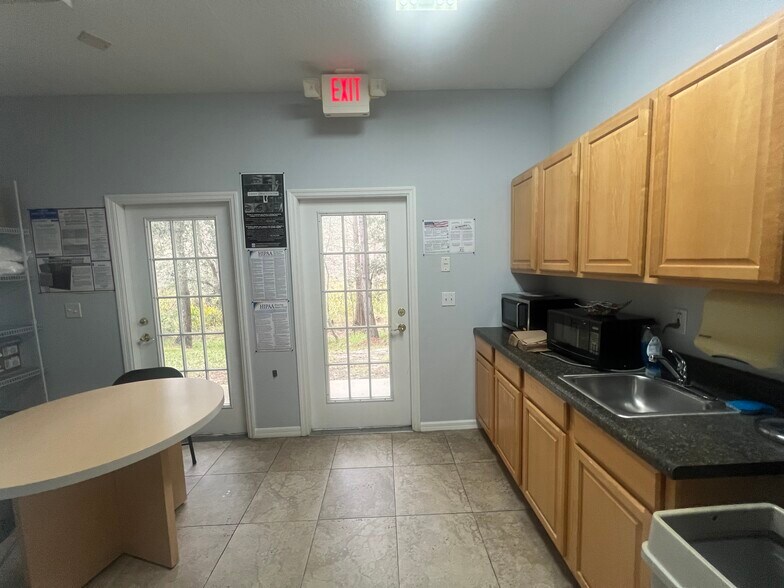 More Photos Of 3743 Maryweather Ln, Wesley Chapel Medical For Sale