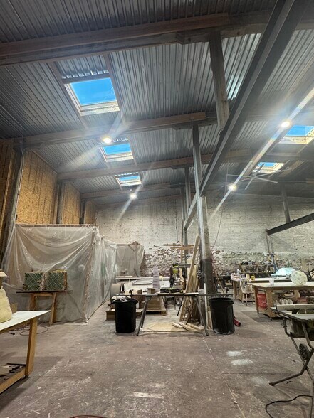 More Photos Of 503 N Broad St, Bainbridge Light Manufacturing For Lease