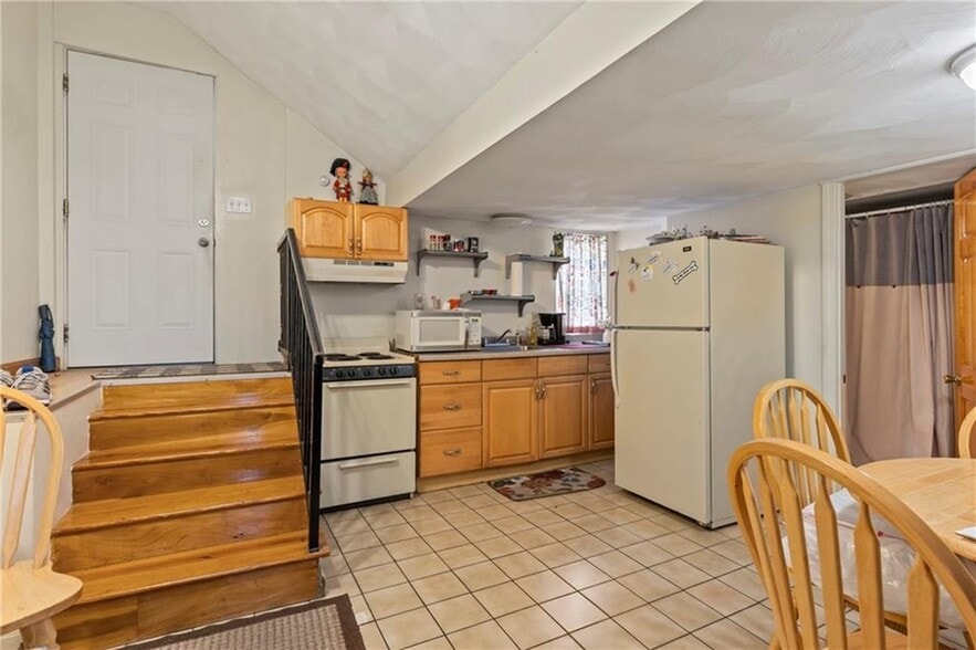 More Photos Of 1670-1674 Main St, West Warwick Storefront Retail Residential For Sale