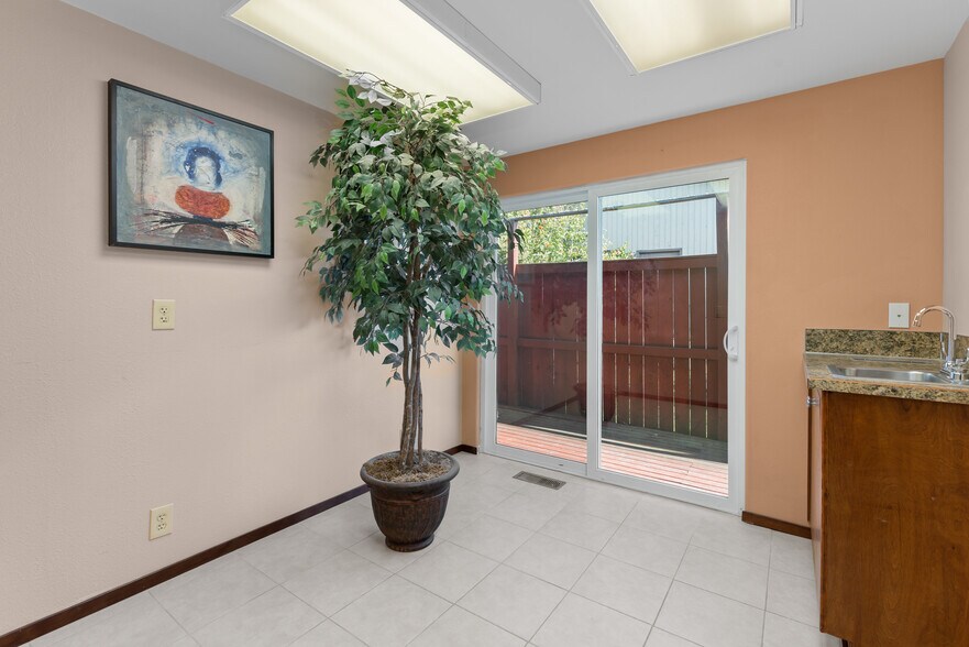 More Photos Of 412 N Main St, Coupeville Healthcare For Sale