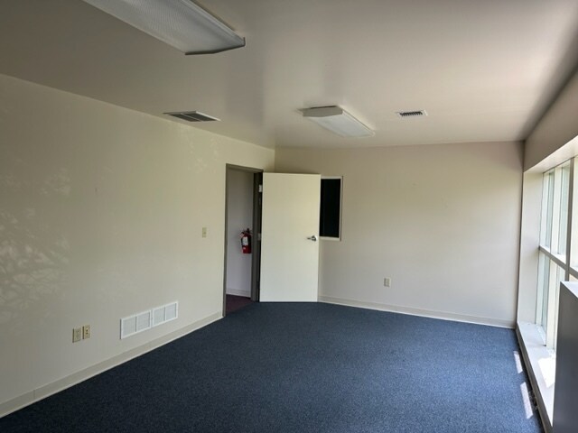 More Photos Of 470 Route 31 N, Ringoes Warehouse For Lease