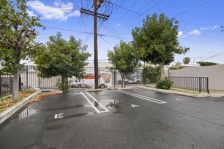 More Photos Of 6623 San Fernando Rd, Glendale Storefront Retail Office For Lease