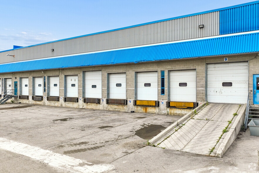 More Photos Of 10862 Steeles Ave E, Milton Truck Terminal For Lease