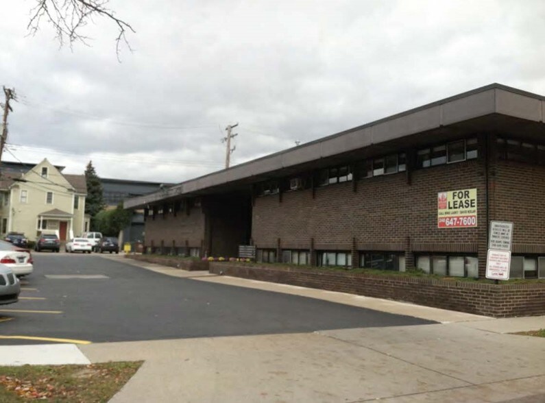 More Photos Of 751 Chestnut St, Birmingham Medical For Lease