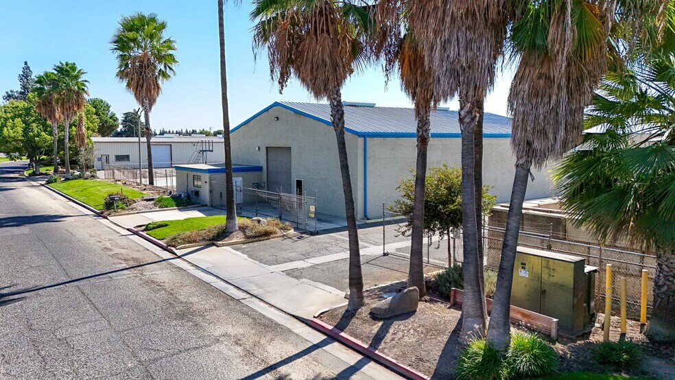 More Photos Of 240 Airpark Rd, Atwater Warehouse For Lease