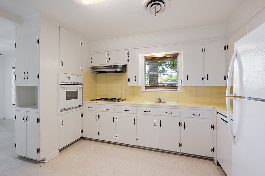 More Photos Of 3907 College Main St, Bryan Land For Sale