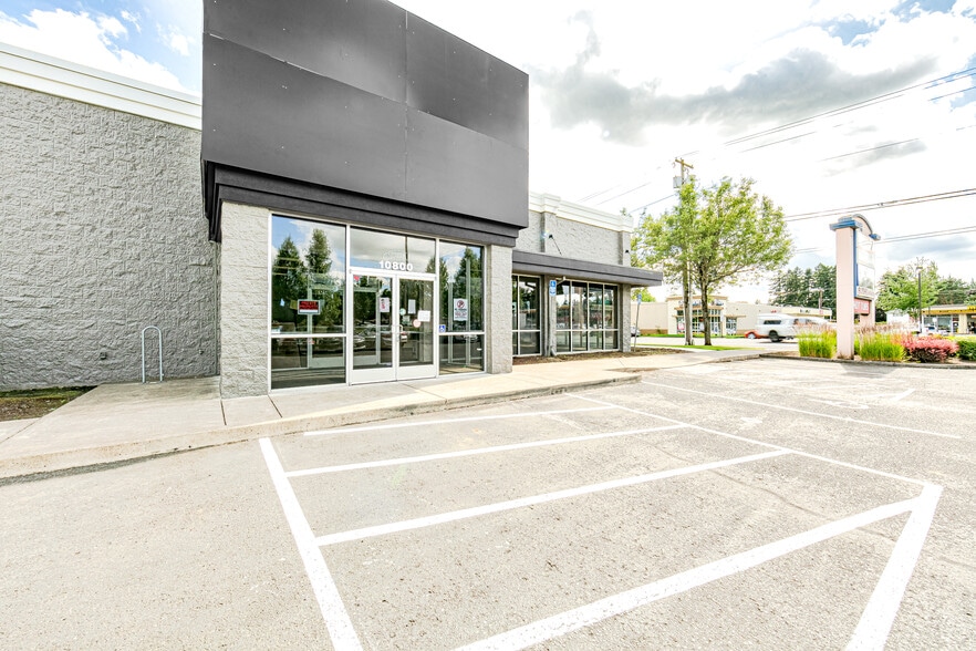 More Photos Of 10800 SE 82nd Ave, Happy Valley Storefront Retail Office For Sale