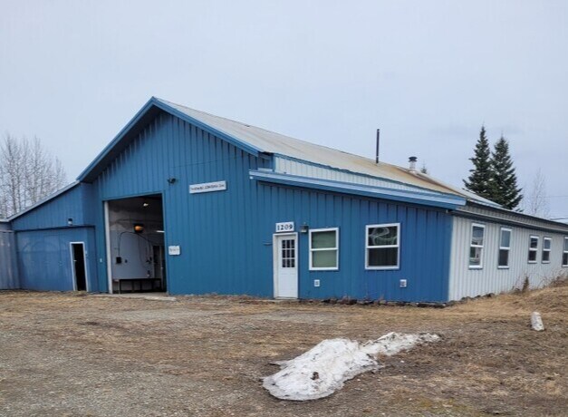 Primary Photo Of 1209 Dennis Rd, North Pole Warehouse For Lease