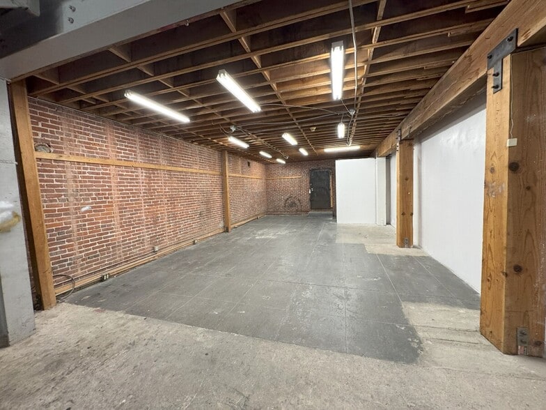 More Photos Of 822-824 Wall St, Los Angeles Storefront Retail Office For Lease
