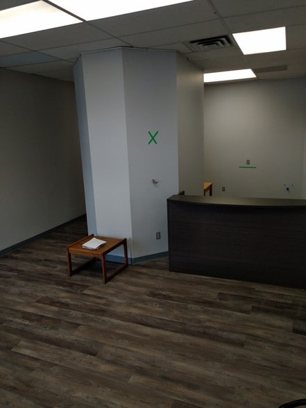 More Photos Of 525 Highland Rd W, Kitchener Freestanding For Lease