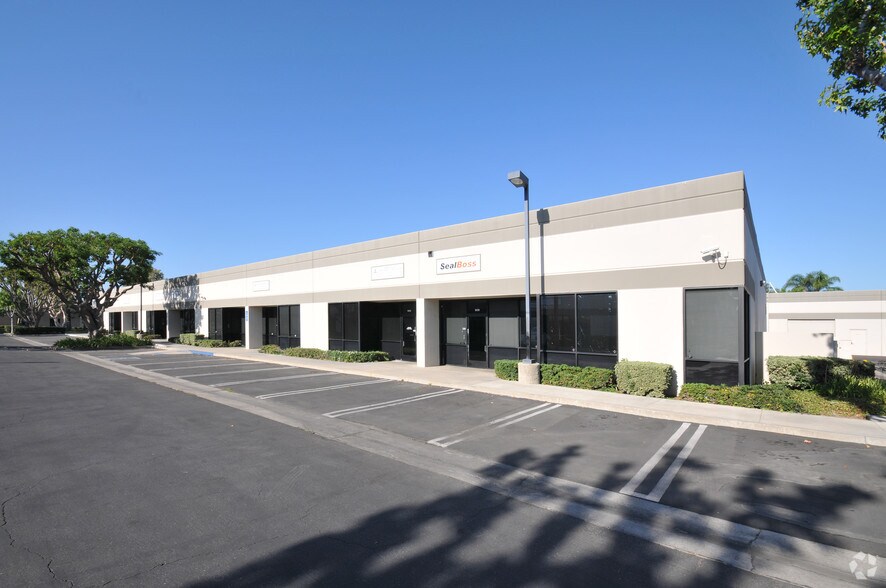 More Photos Of 1669 E Wilshire Ave, Santa Ana Light Manufacturing For Lease