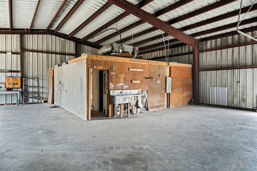 More Photos Of 1544 Jackrabbit Rd, Nolanville Warehouse For Sale