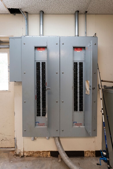 More Photos Of 112 Old Mill Rd, Cartersville Research And Development For Sale