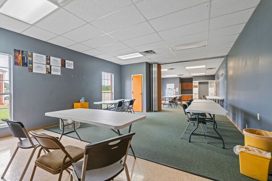 More Photos Of 1101 N Wheeler Ave, Sallisaw Religious Facility For Sale