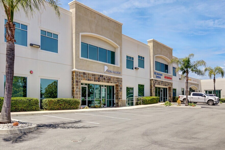 More Photos Of 250 S Pacific St, San Marcos Flex For Lease