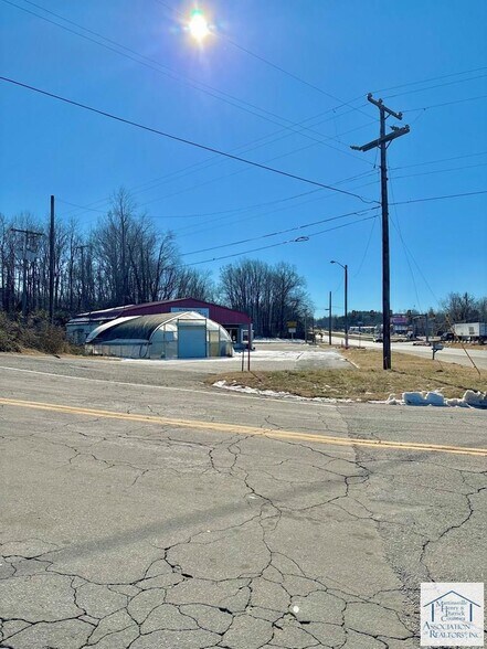 More Photos Of 6697 Greensboro Rd, Ridgeway General Retail For Sale