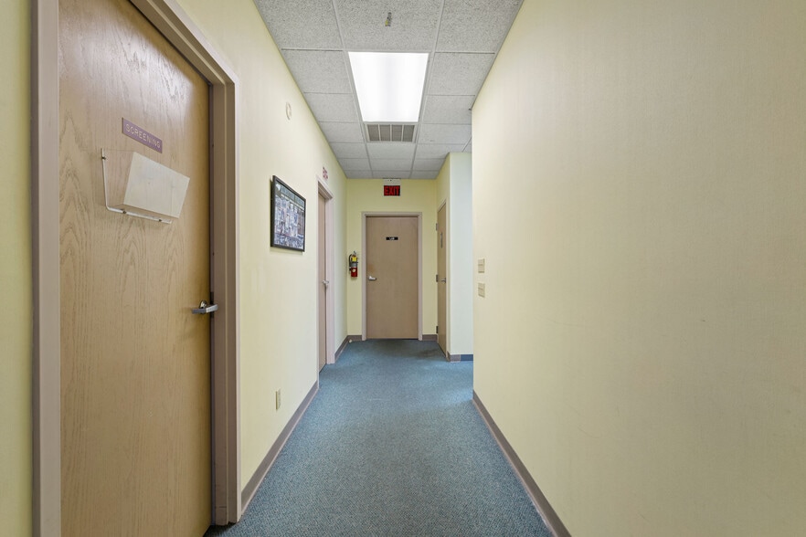 More Photos Of 2601 Herritage st, Kinston Medical For Sale