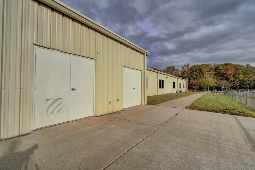 More Photos Of 2371 Wilroy Rd, Suffolk Flex For Sale