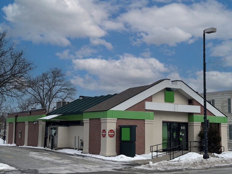 More Photos Of 835 Main St, Westbrook Bank For Sale