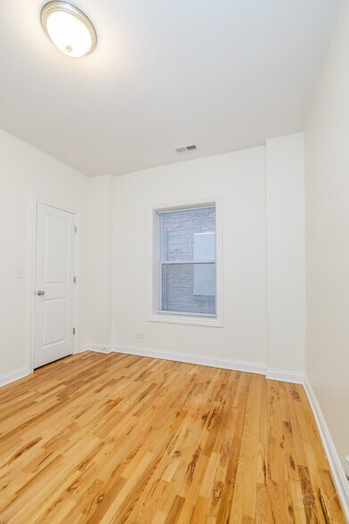 More Photos Of 1439 E 66th Pl, Chicago Apartments For Sale