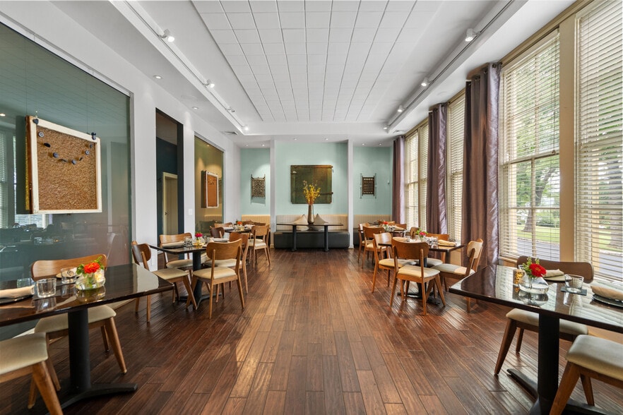 More Photos Of 675 Zachary Taylor Hwy, Flint Hill Hospitality For Sale