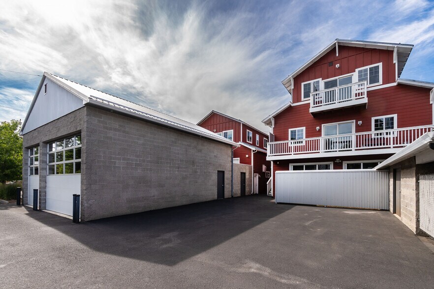 More Photos Of 616 NW Arizona Ave, Bend Office For Sale