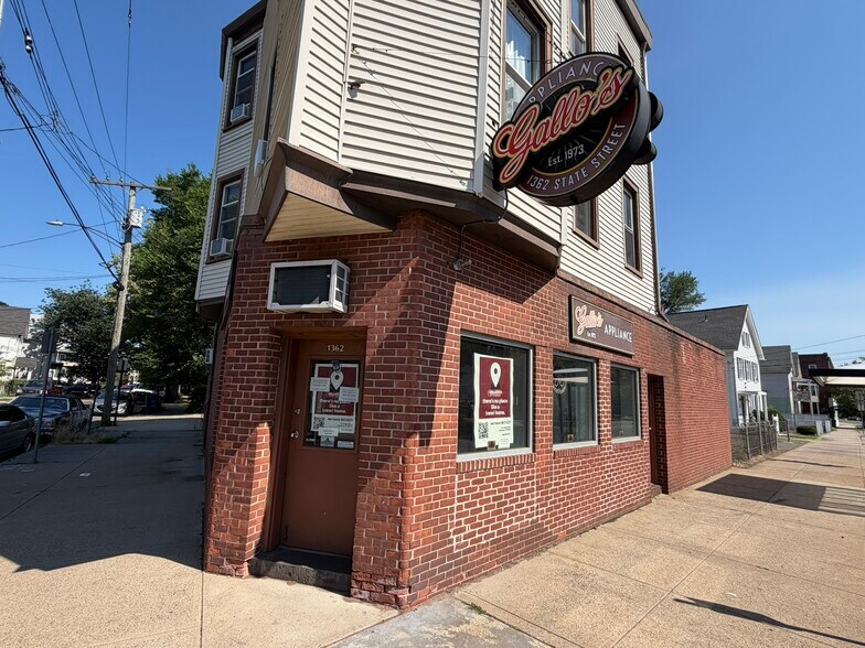 More Photos Of 1362 State St, New Haven Storefront Retail Residential For Sale