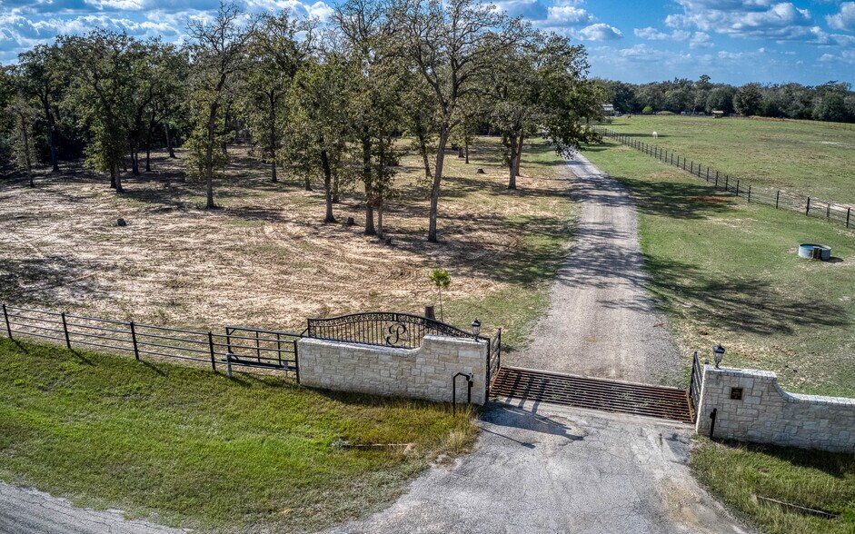 More Photos Of 22474 Kmiec Rd, Hempstead Land For Sale