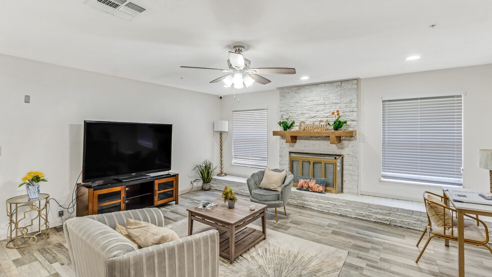 More Photos Of 5807 Old Lodge Dr, Houston Assisted Living For Sale