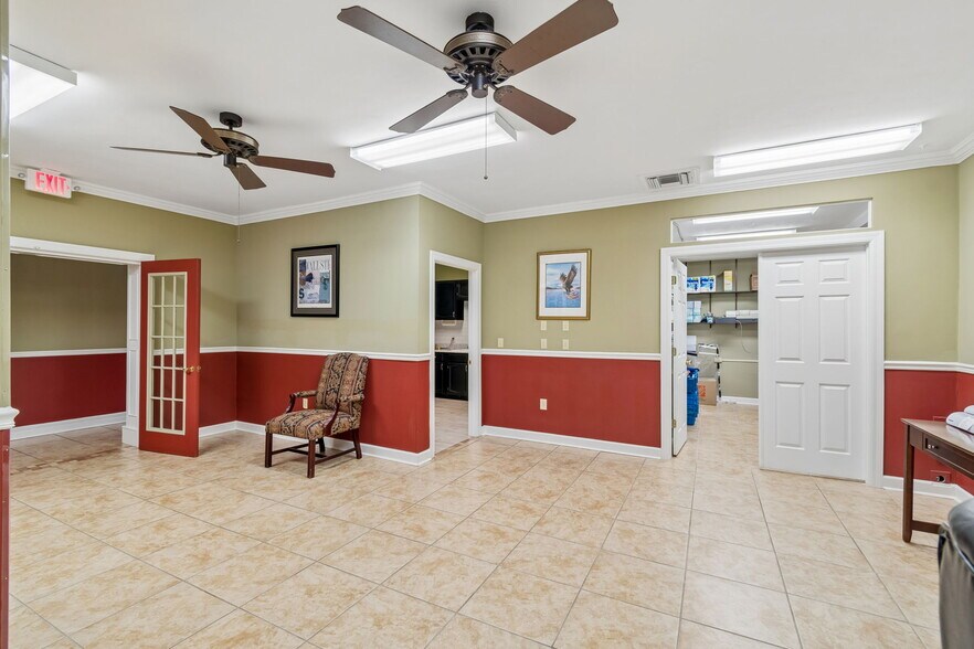 More Photos Of 5701 Main St, New Port Richey Medical For Sale