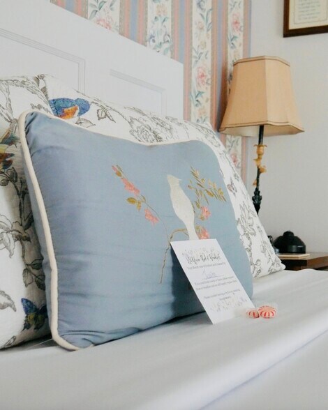 More Photos Of 100 E Washington St, Mountain View Hospitality For Sale