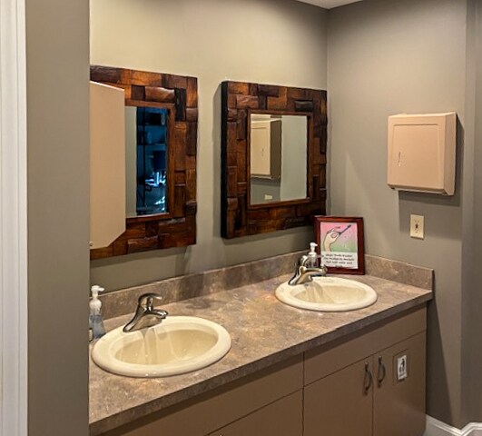 More Photos Of 883 Landry Ave, North Attleboro Medical For Sale