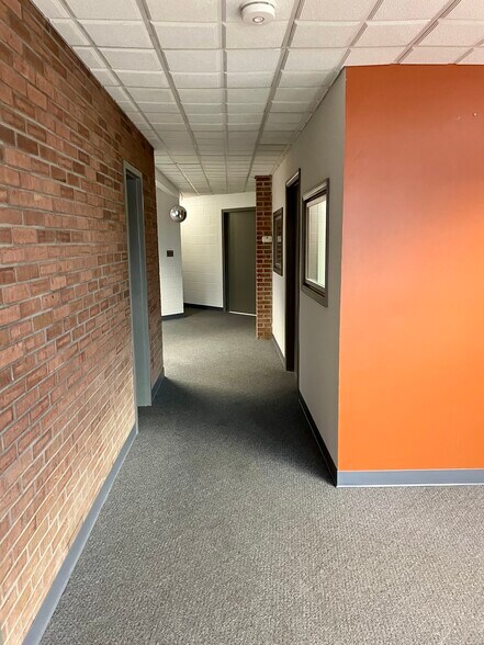 More Photos Of 2780 N National Rd, Columbus Office For Lease