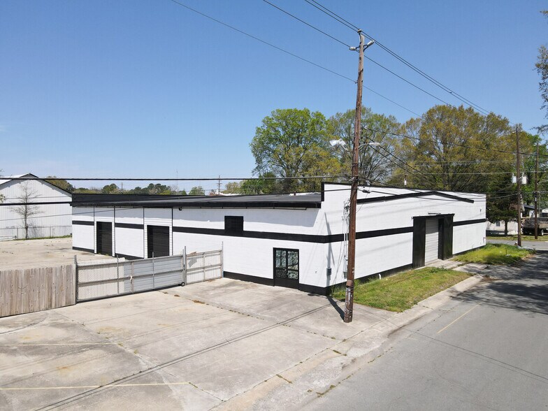 More Photos Of 105 N Sharpe St, Selma Warehouse For Sale
